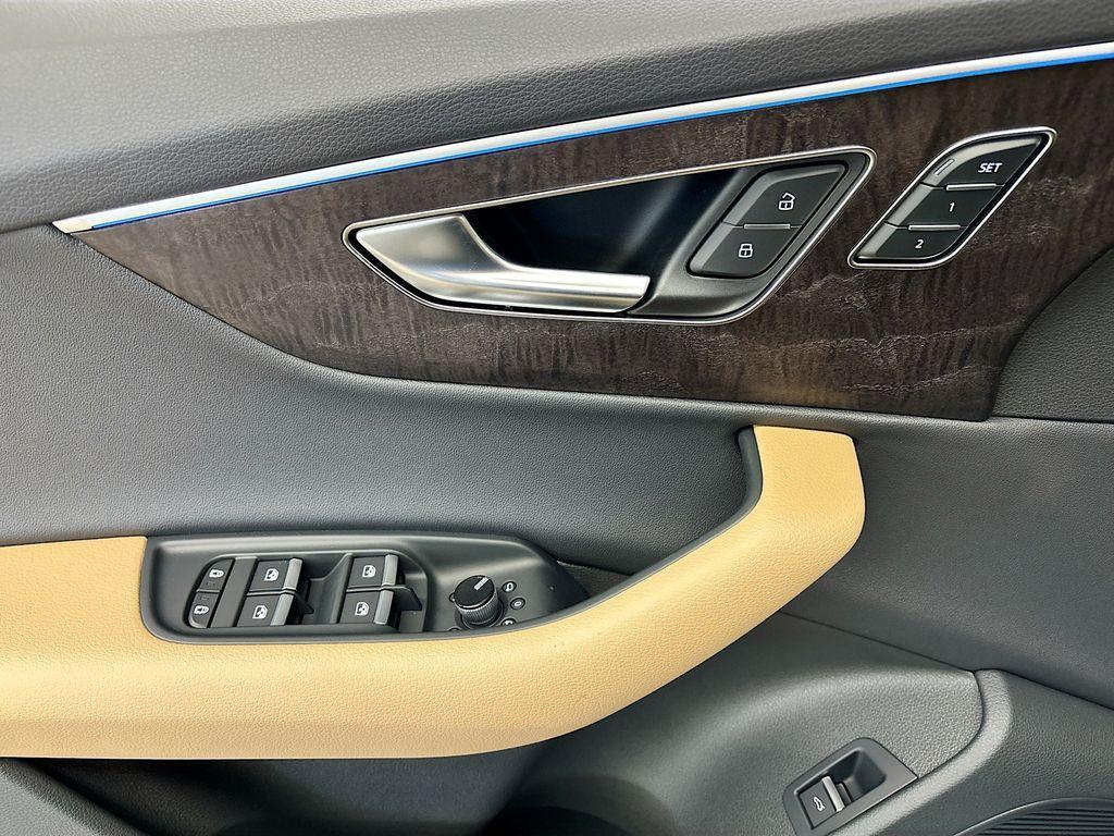 new 2026 Audi Q7 car, priced at $67,410