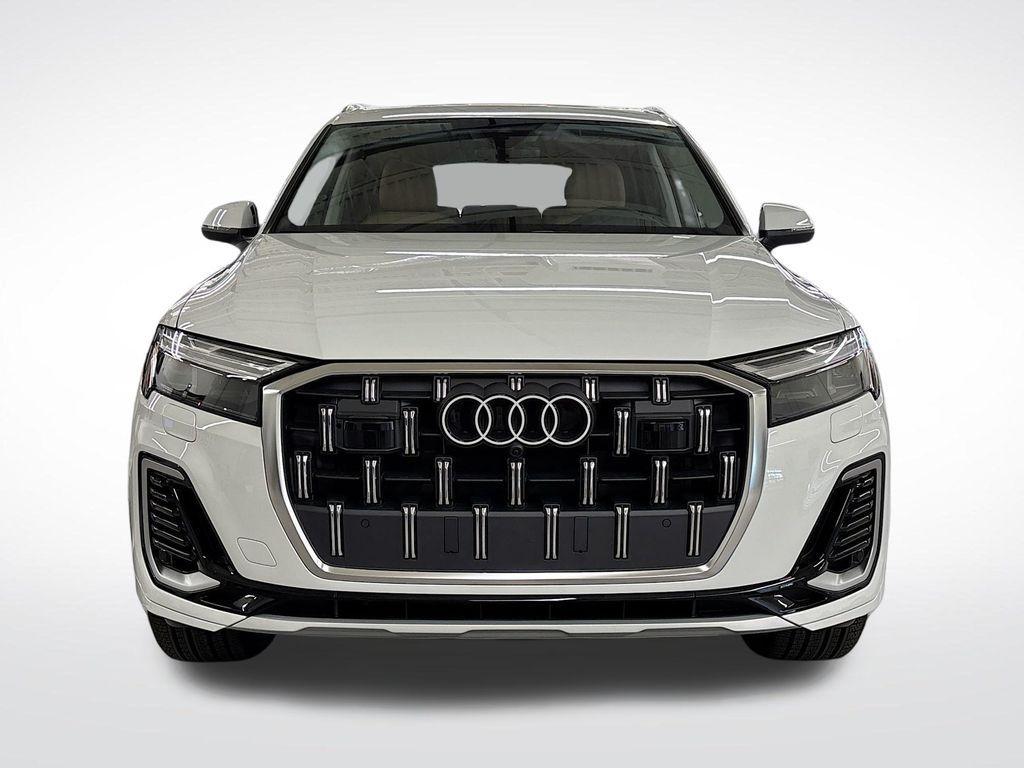 used 2025 Audi Q7 car, priced at $58,900