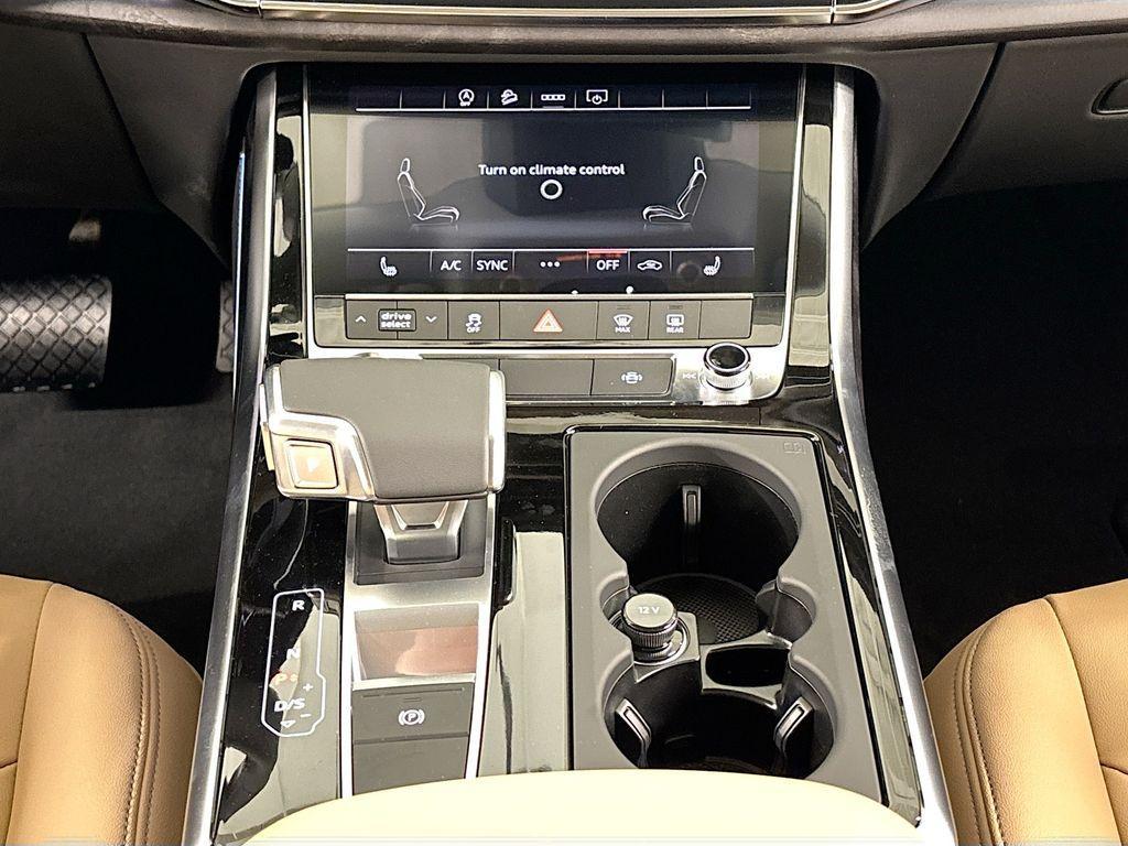 used 2025 Audi Q7 car, priced at $58,900