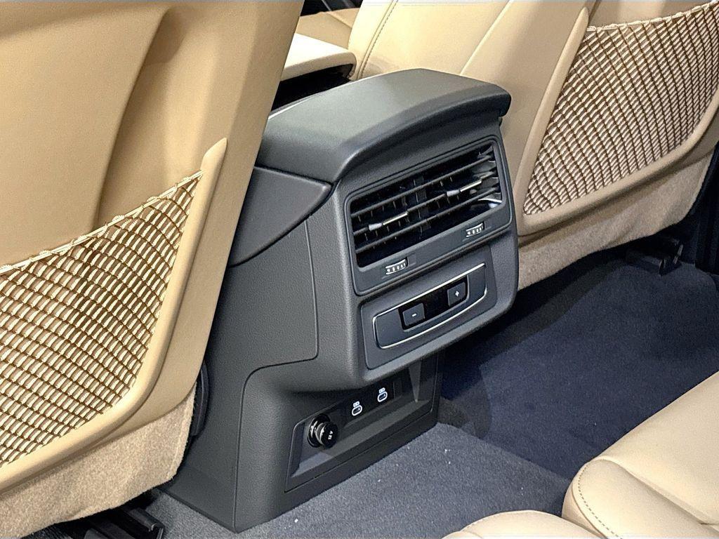 used 2025 Audi Q7 car, priced at $58,900