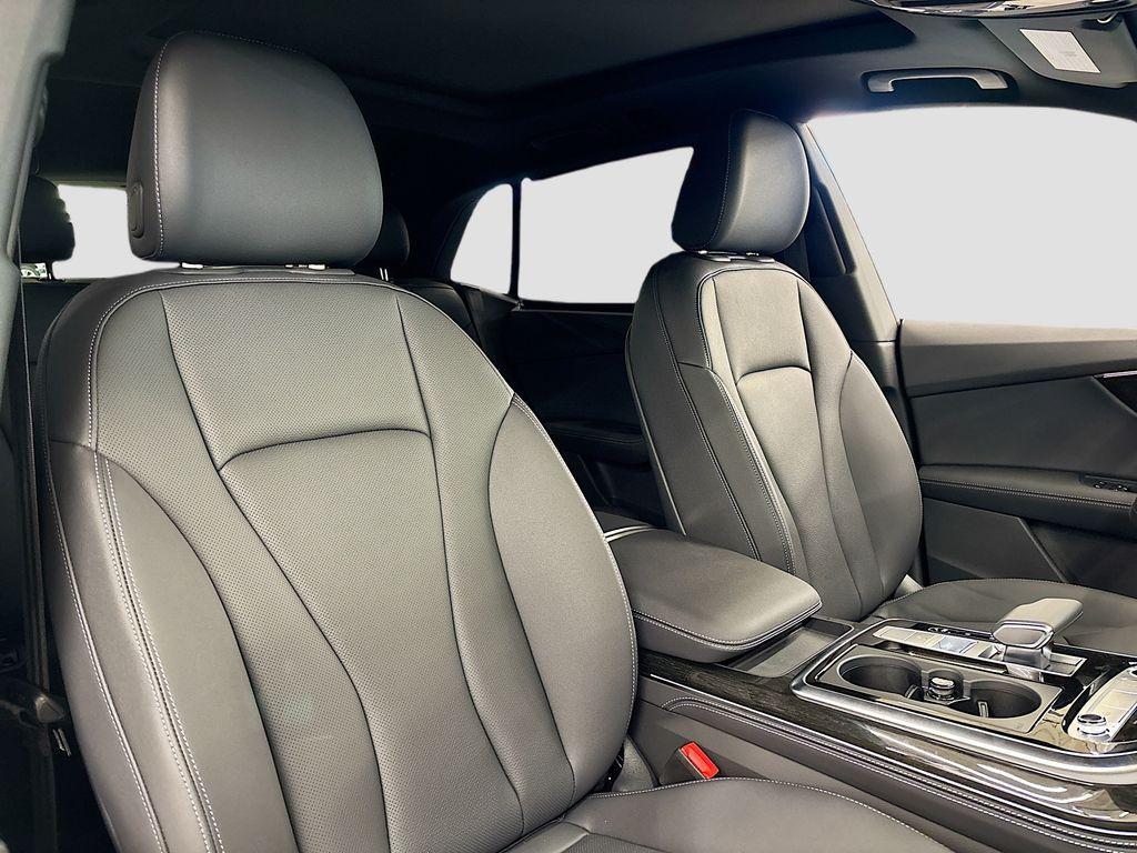 new 2025 Audi Q8 car, priced at $82,555
