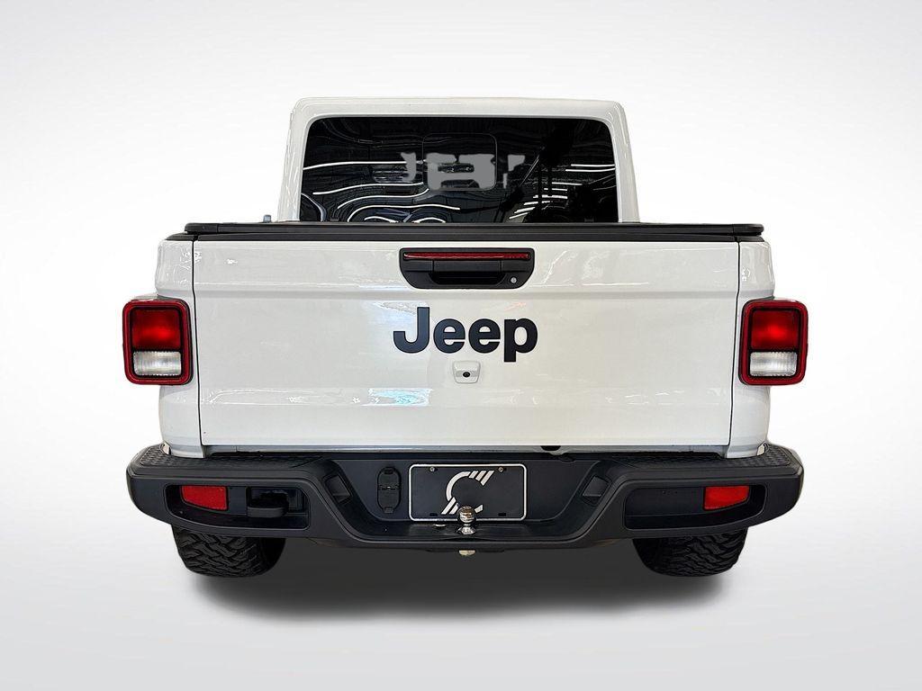 used 2025 Jeep Gladiator car, priced at $38,230
