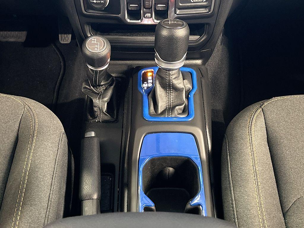 used 2025 Jeep Gladiator car, priced at $38,230