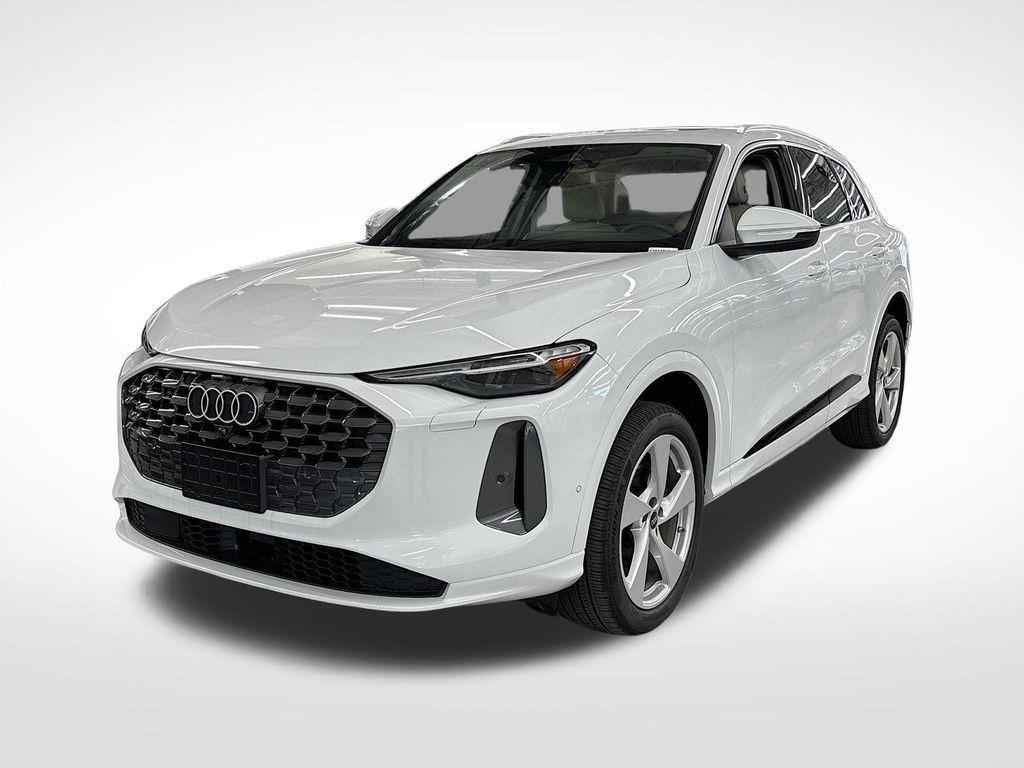 new 2025 Audi Q5 car, priced at $55,900