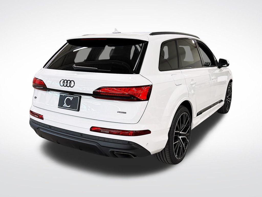 new 2025 Audi Q7 car, priced at $74,645