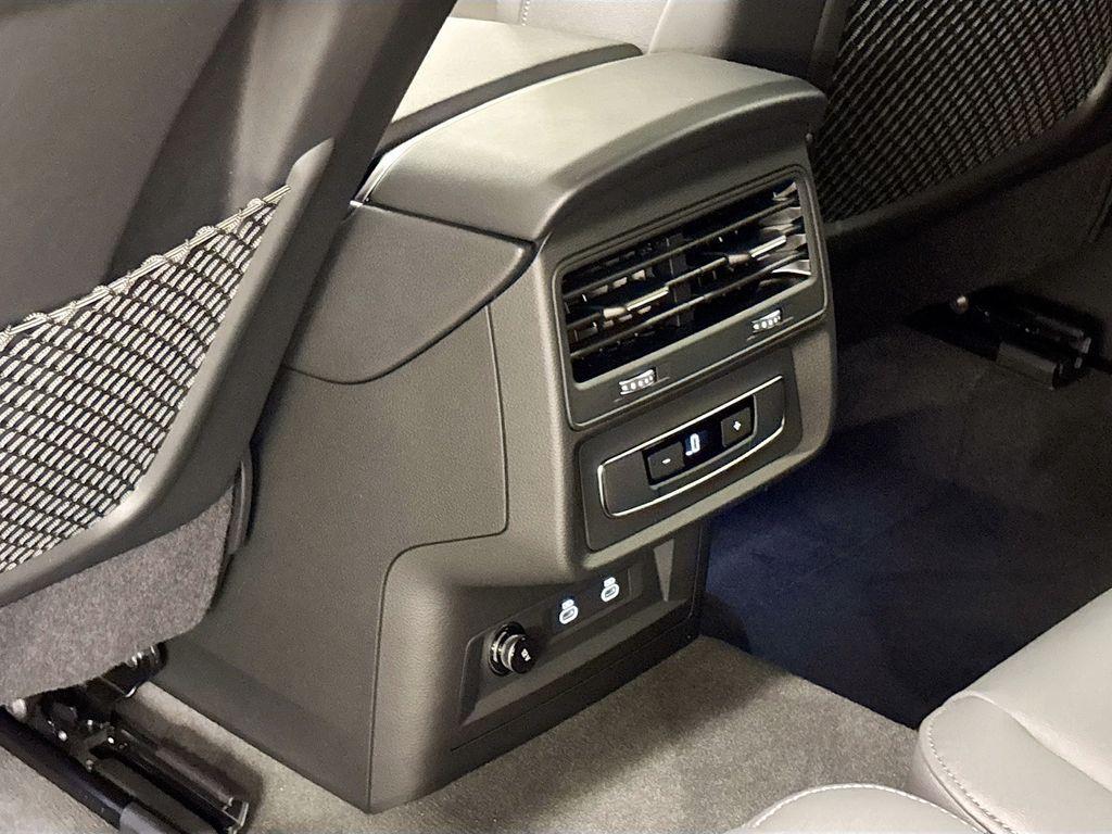 new 2026 Audi Q7 car, priced at $67,105