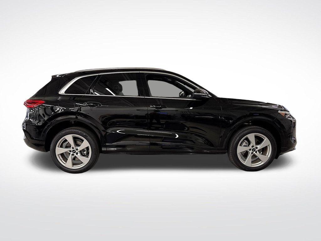 new 2025 Audi Q5 car, priced at $55,900