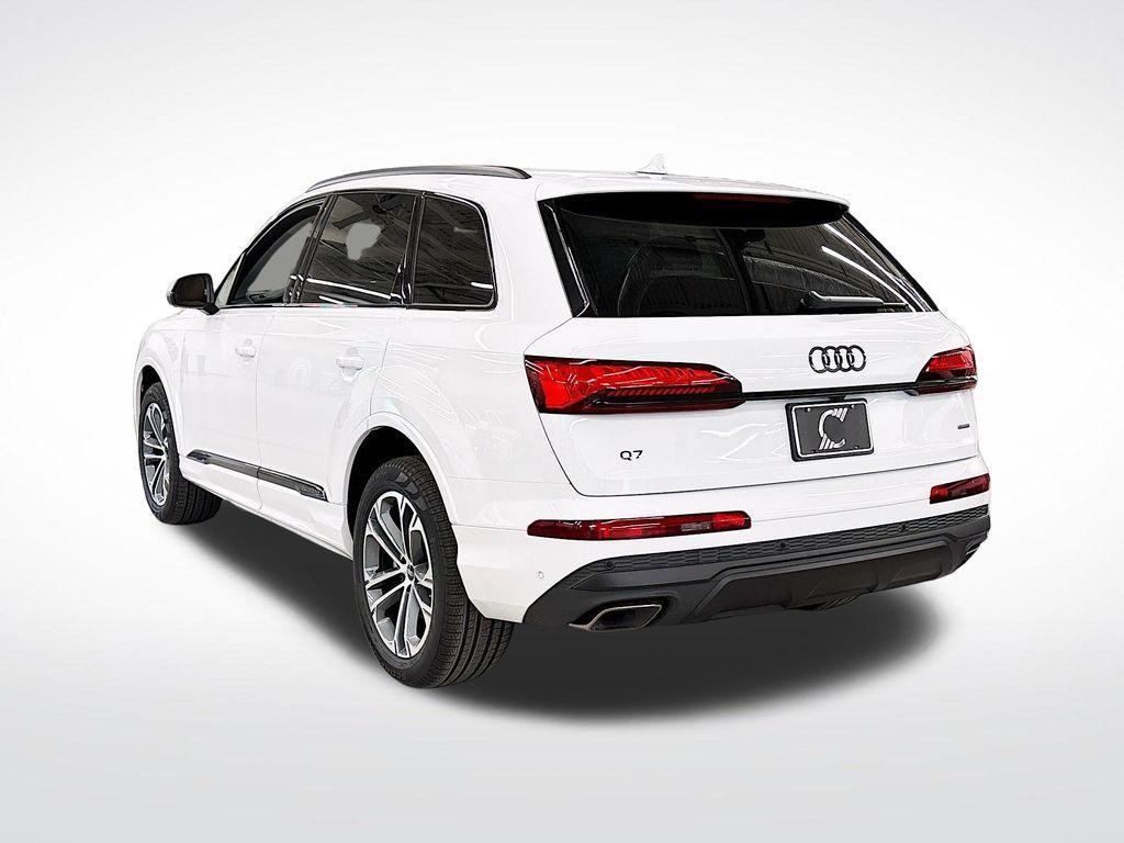 new 2026 Audi Q7 car, priced at $67,105