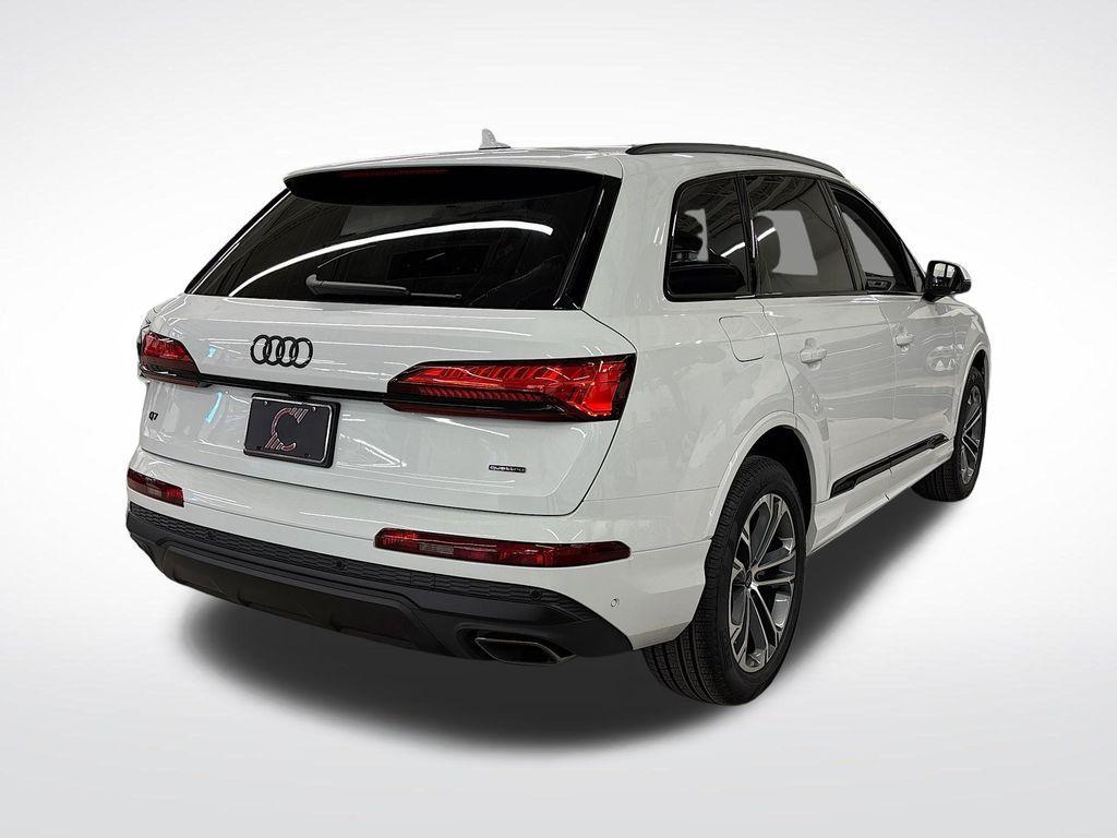 new 2026 Audi Q7 car, priced at $67,105