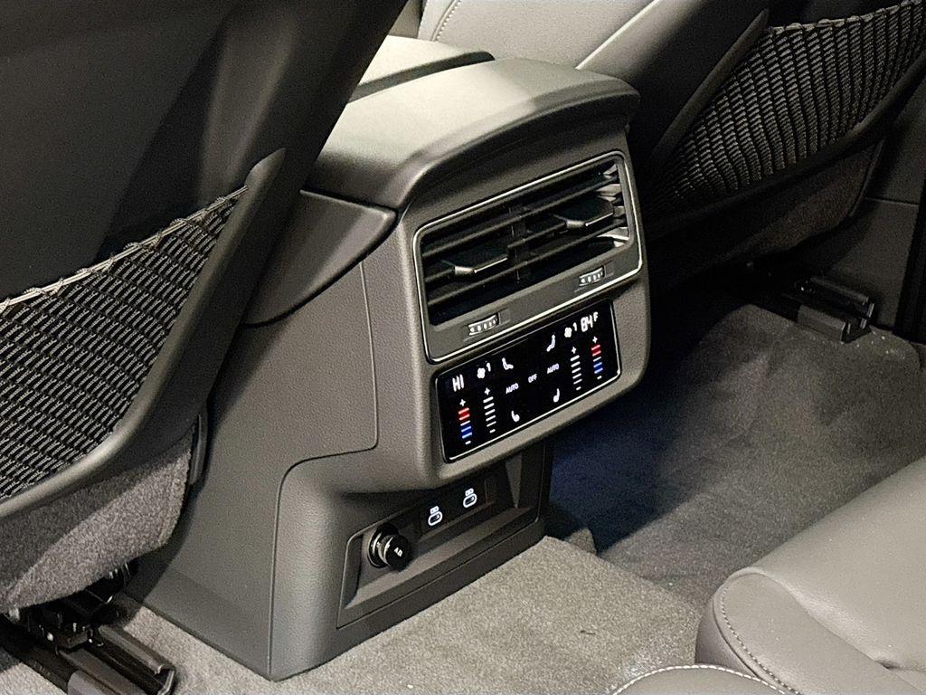 new 2026 Audi Q7 car, priced at $77,390