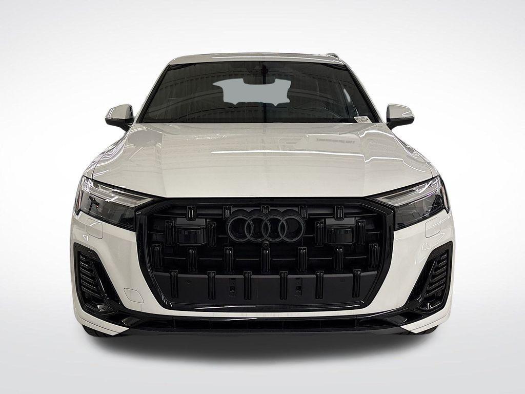new 2025 Audi Q7 car, priced at $73,960