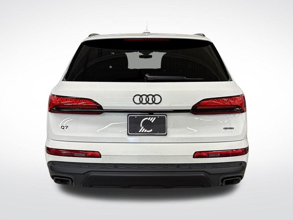 new 2025 Audi Q7 car, priced at $73,960