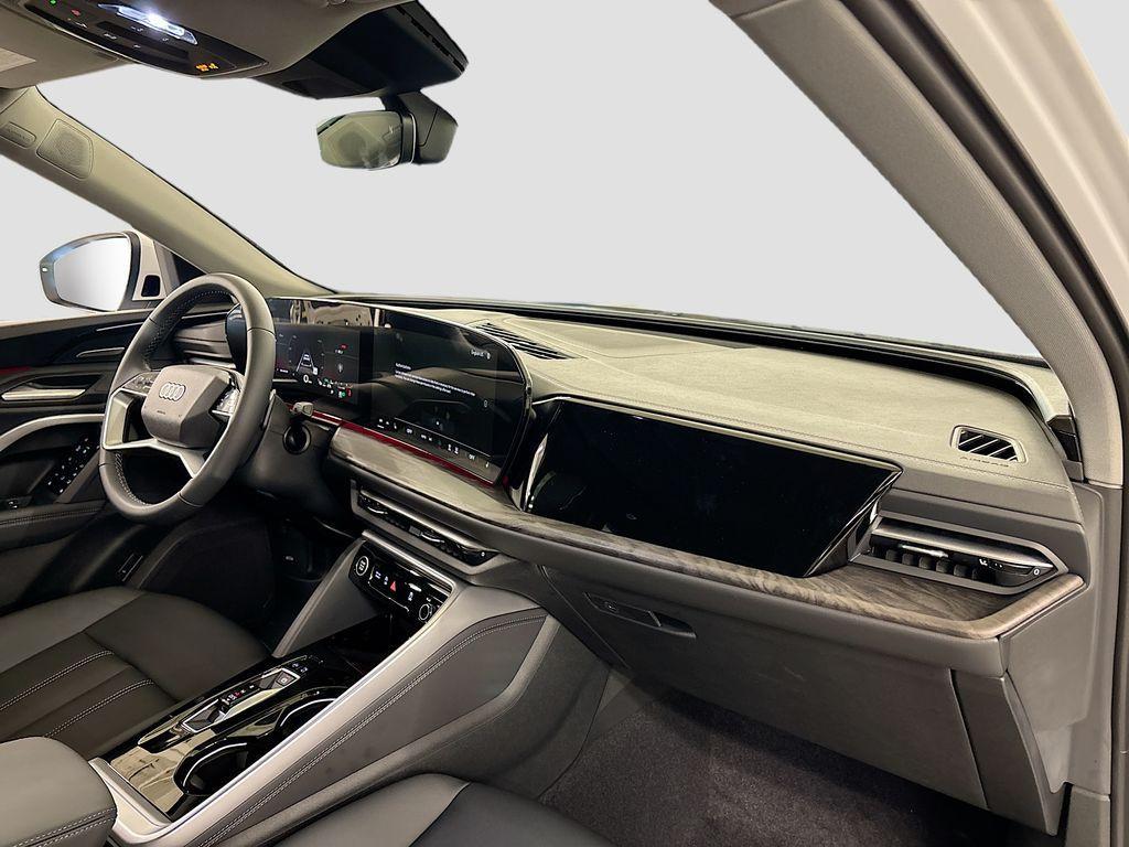 new 2025 Audi Q5 car, priced at $55,900