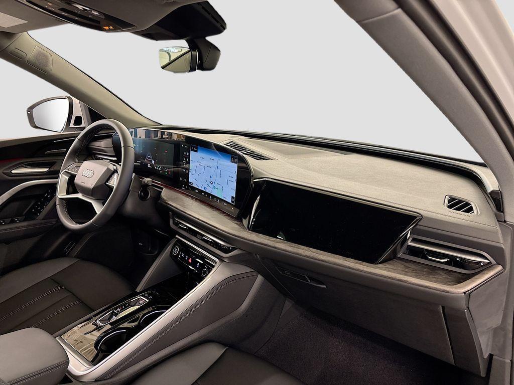 new 2025 Audi Q5 car, priced at $55,900