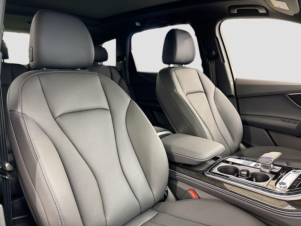 new 2026 Audi Q7 car, priced at $77,390