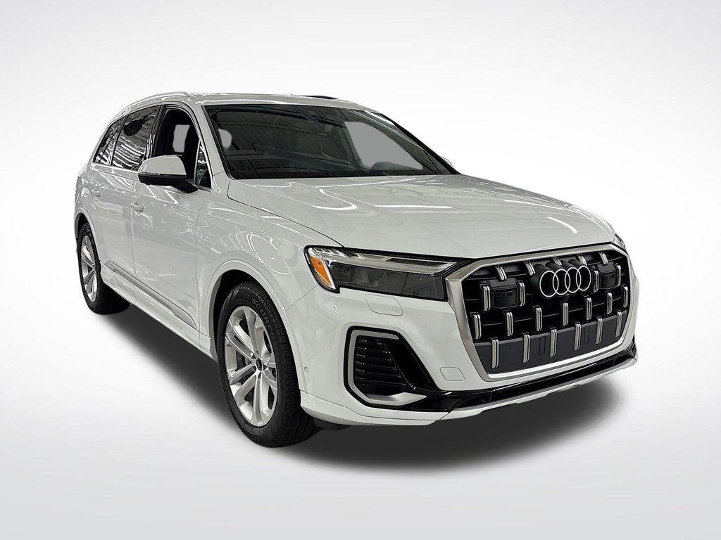 new 2025 Audi Q7 car, priced at $71,045
