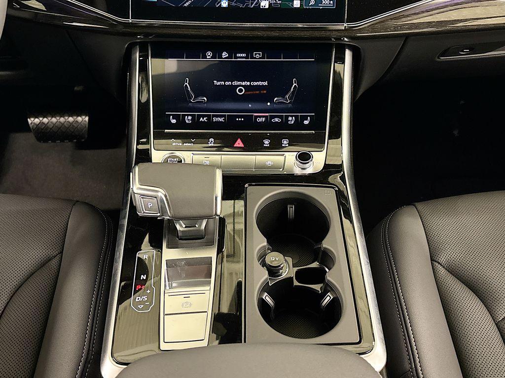 new 2025 Audi Q7 car, priced at $71,045