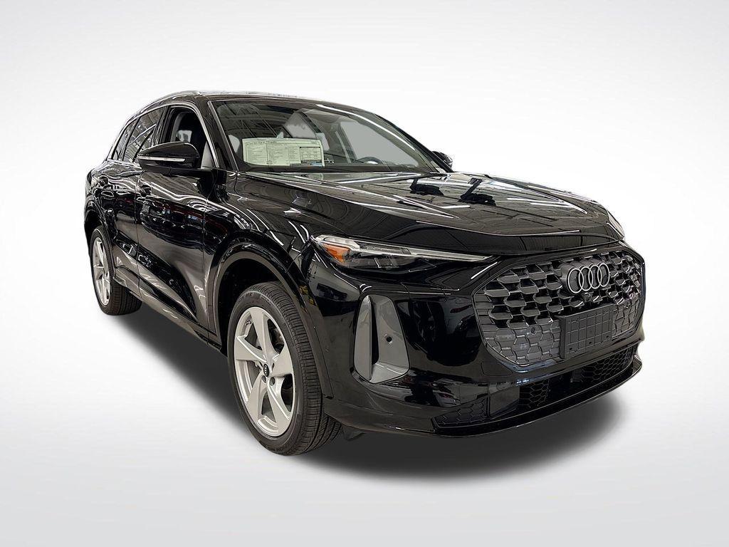 new 2025 Audi Q5 car, priced at $55,900