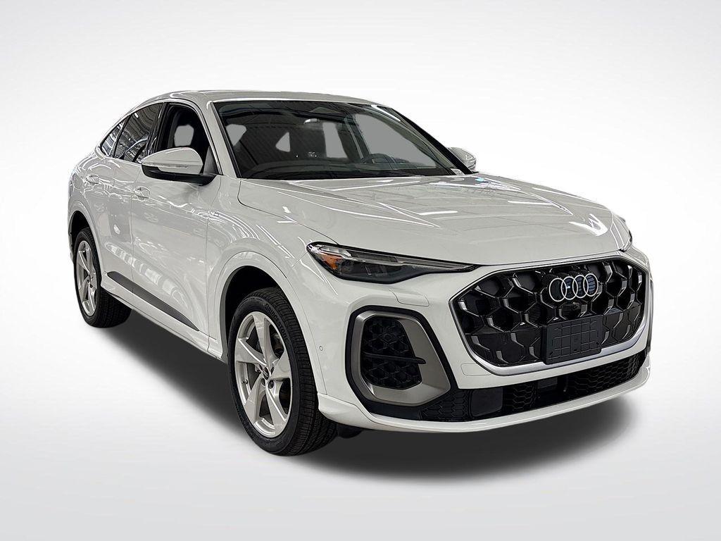 new 2025 Audi Q5 car, priced at $57,675