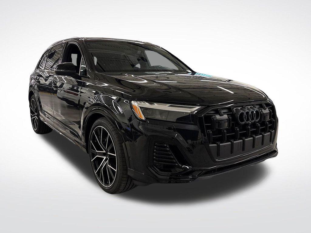 new 2025 Audi Q7 car, priced at $74,700
