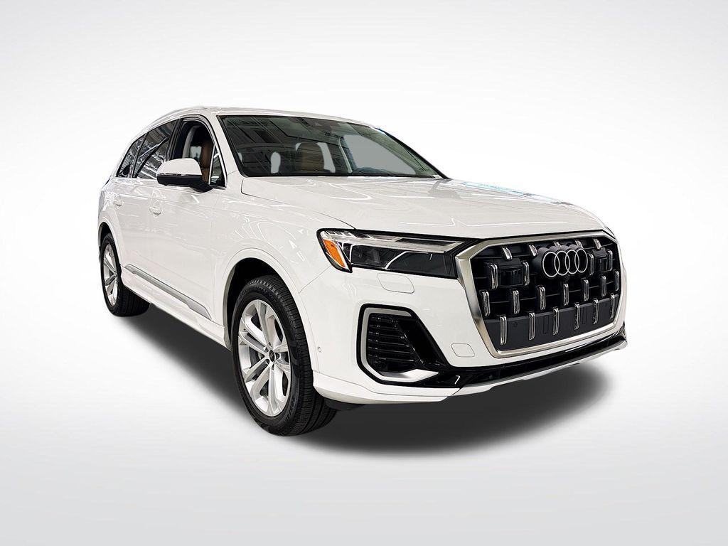 used 2025 Audi Q7 car, priced at $60,370