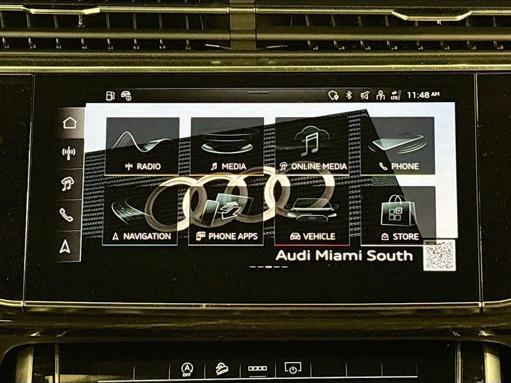 new 2025 Audi Q7 car, priced at $73,960