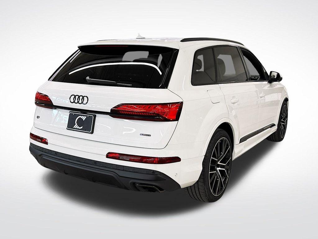 new 2025 Audi Q7 car, priced at $73,960