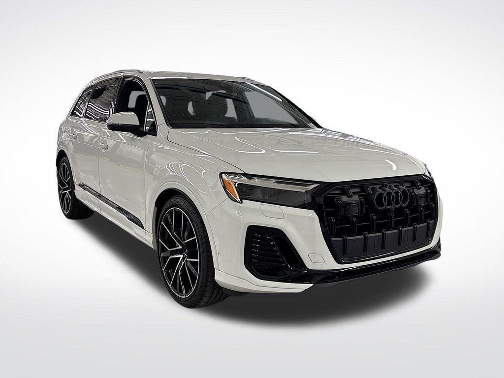 new 2025 Audi Q7 car, priced at $73,960