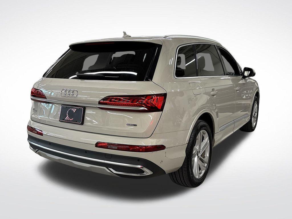 used 2023 Audi Q7 car, priced at $39,570
