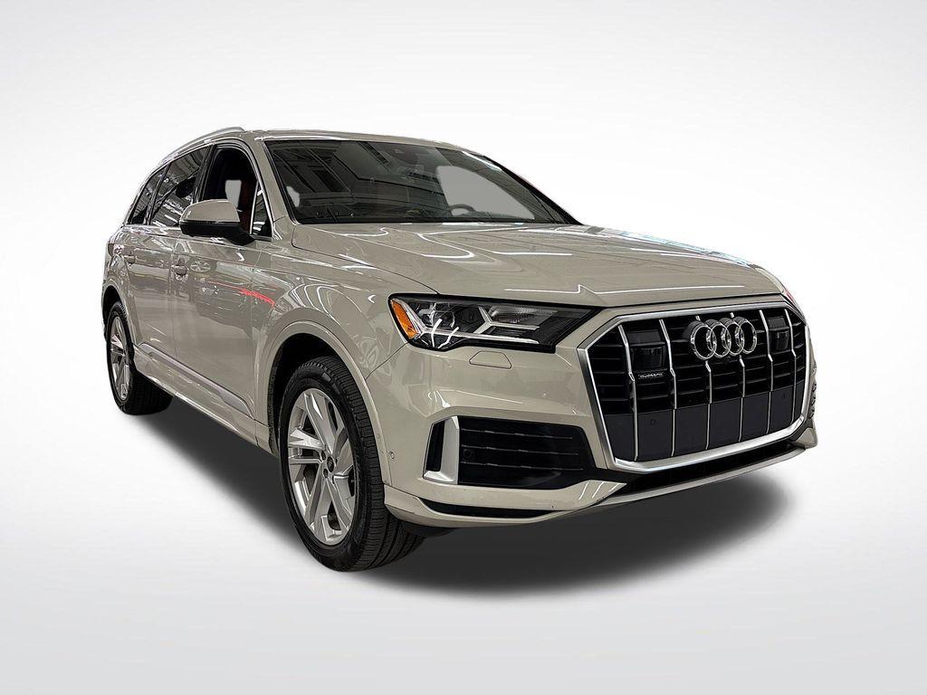used 2023 Audi Q7 car, priced at $39,570
