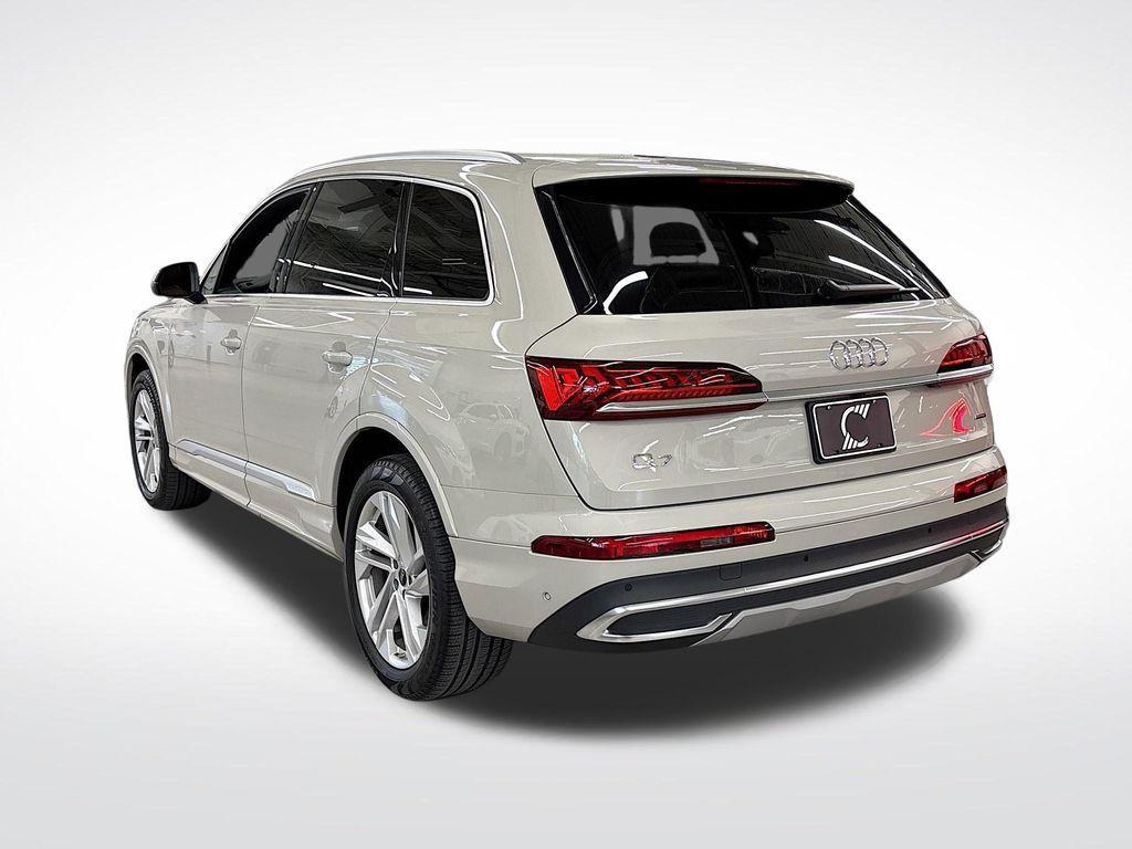 used 2023 Audi Q7 car, priced at $39,570