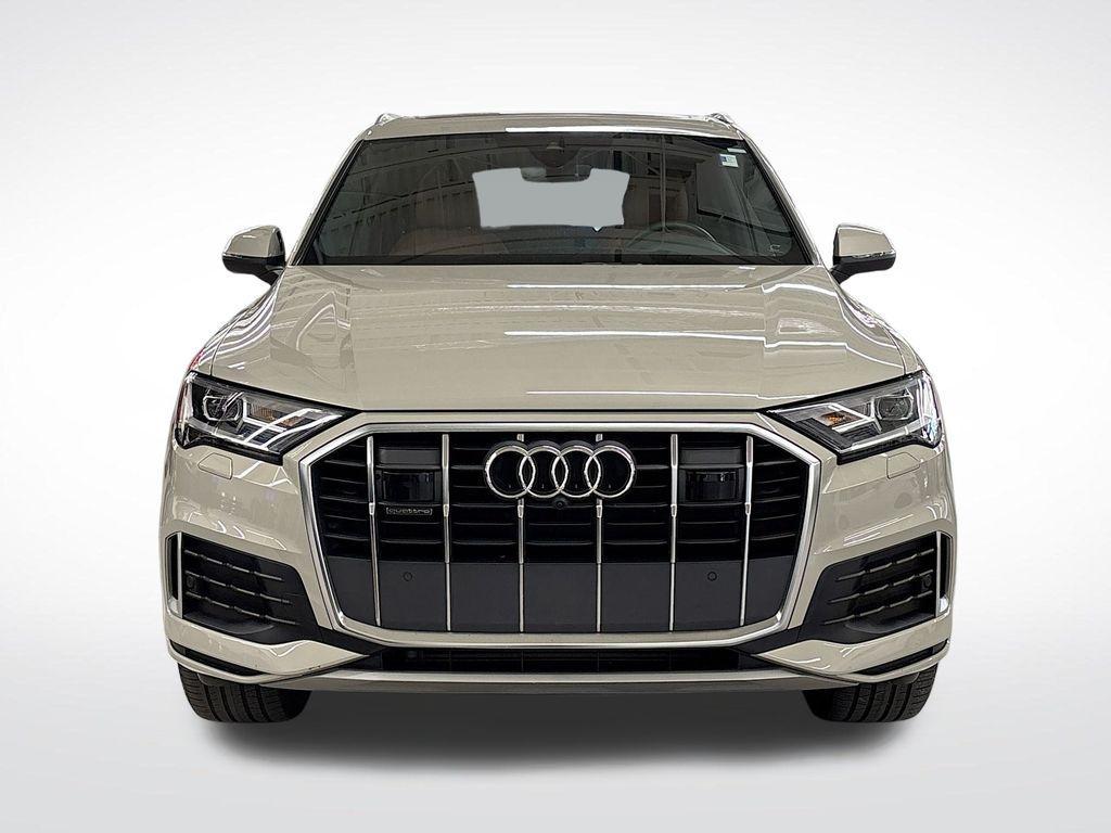 used 2023 Audi Q7 car, priced at $39,570