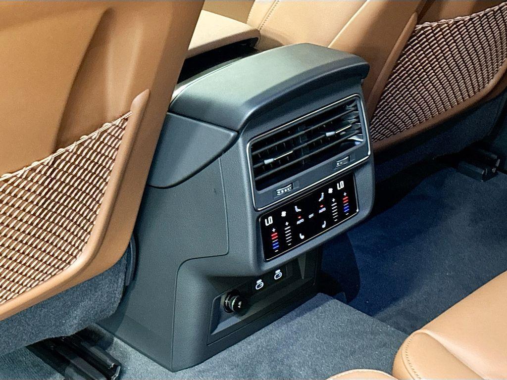 new 2026 Audi Q7 car, priced at $78,140