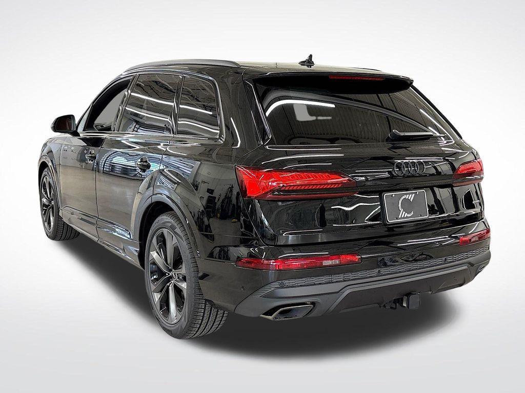 new 2026 Audi Q7 car, priced at $78,140