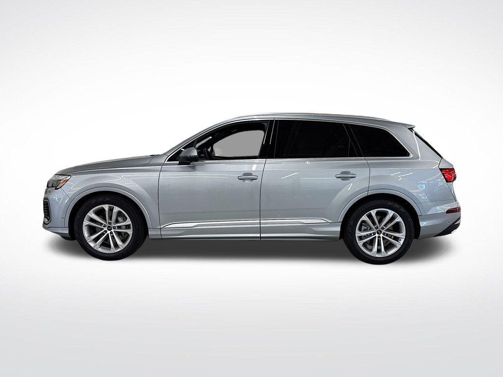 new 2025 Audi Q7 car, priced at $71,045