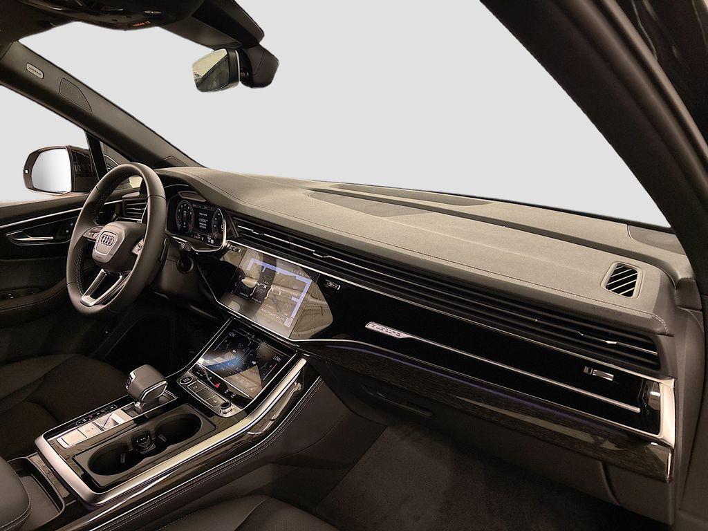 new 2025 Audi Q7 car, priced at $71,705