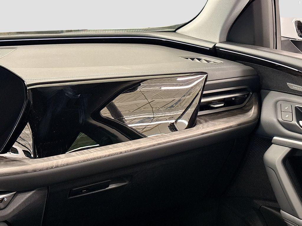 new 2025 Audi Q5 car, priced at $59,275