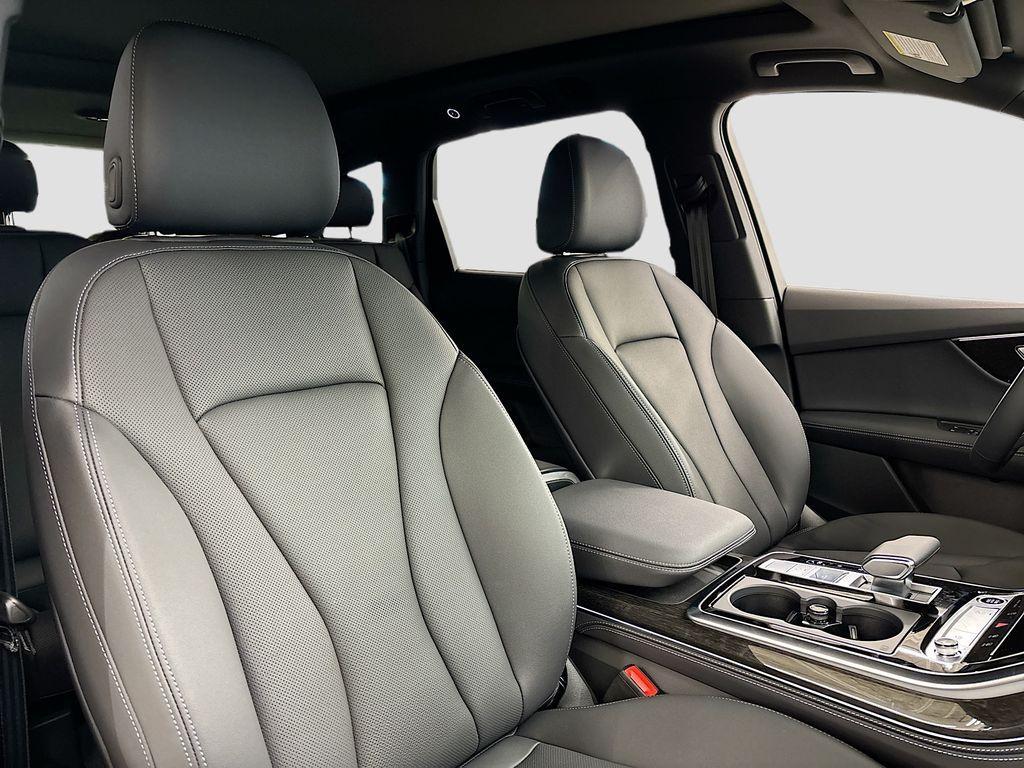 new 2026 Audi Q7 car, priced at $78,140