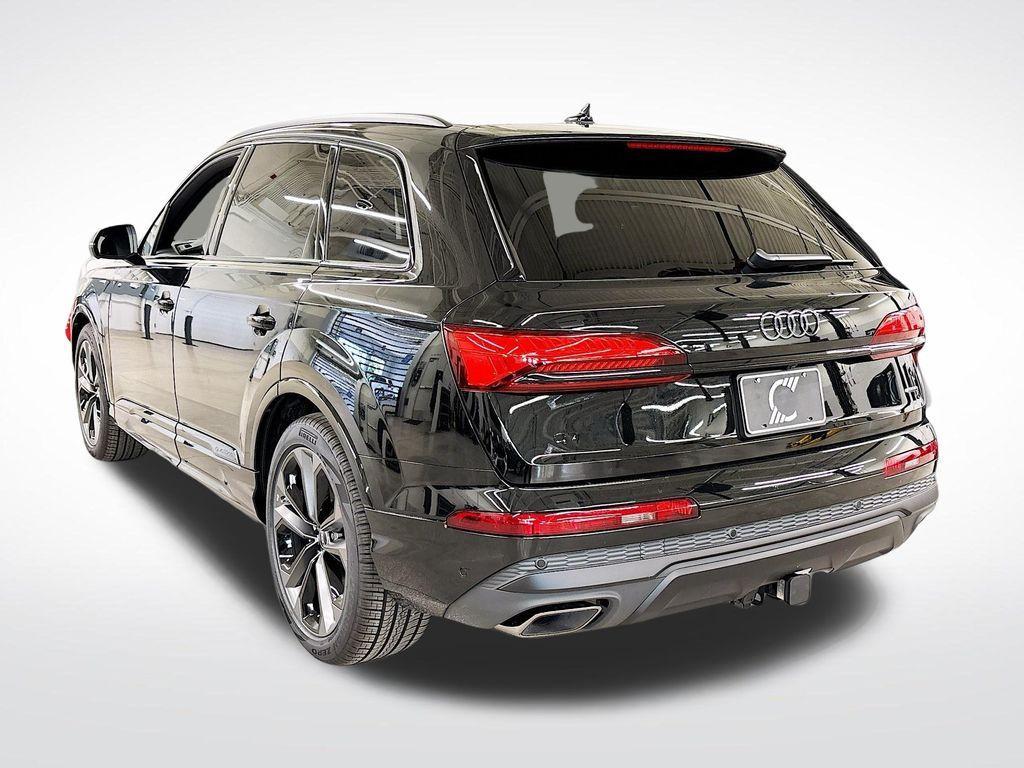 new 2026 Audi Q7 car, priced at $78,140