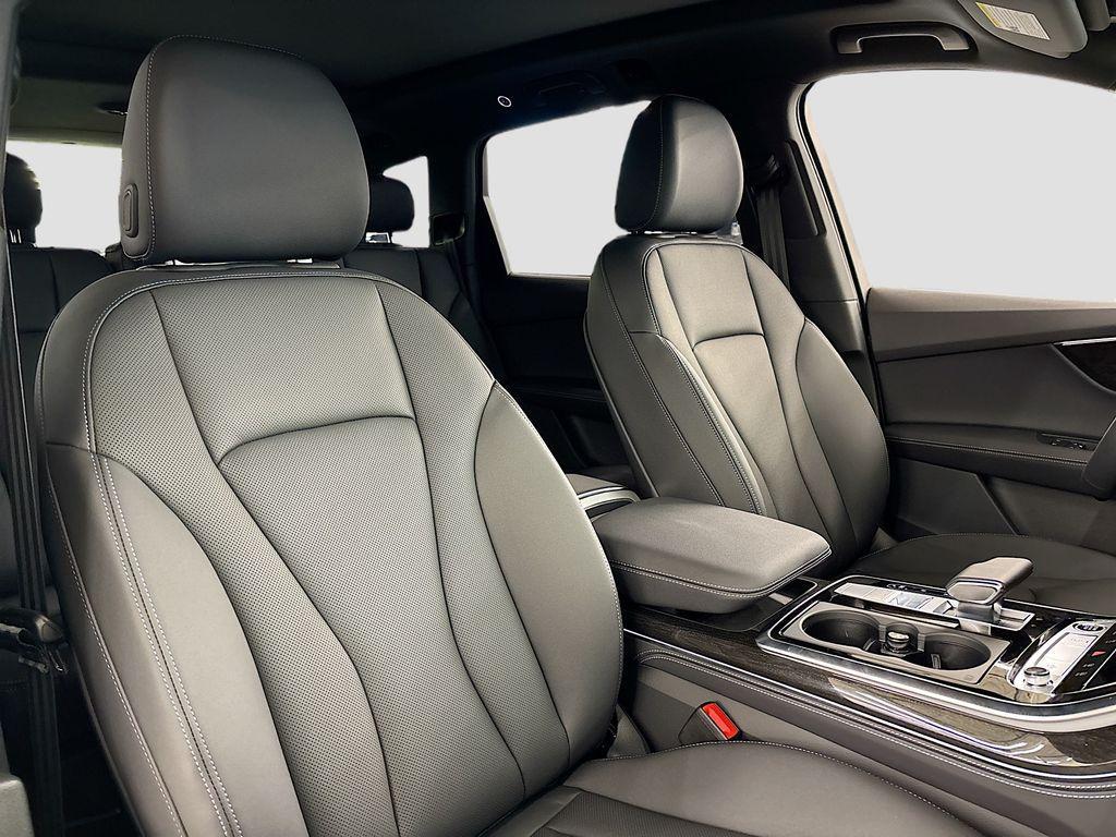 new 2026 Audi Q7 car, priced at $78,140
