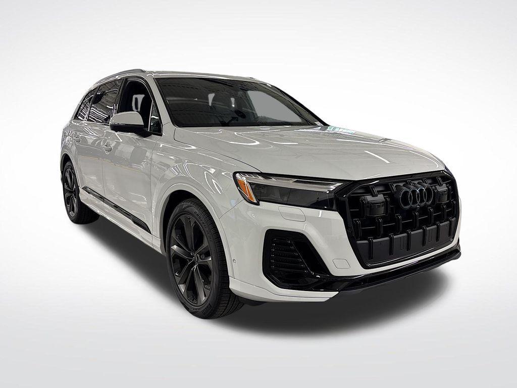 new 2026 Audi Q7 car, priced at $78,140