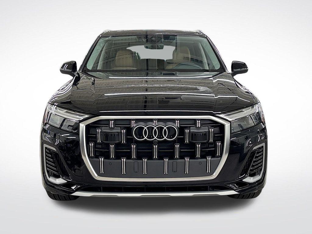 new 2025 Audi Q7 car, priced at $70,955