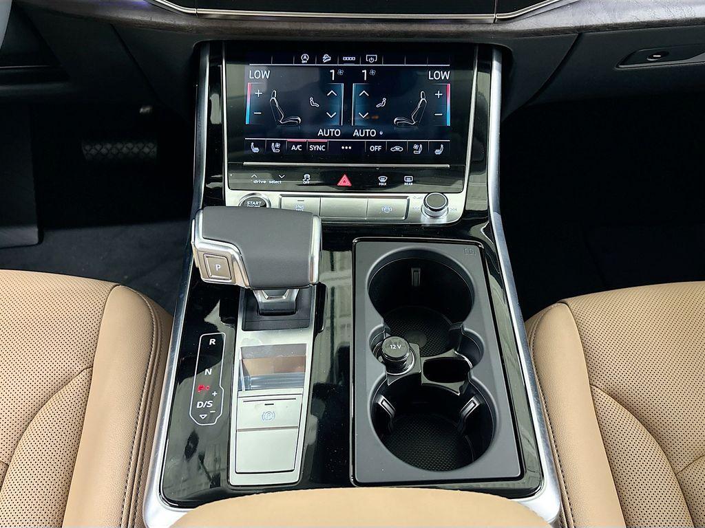 new 2025 Audi Q7 car, priced at $70,955