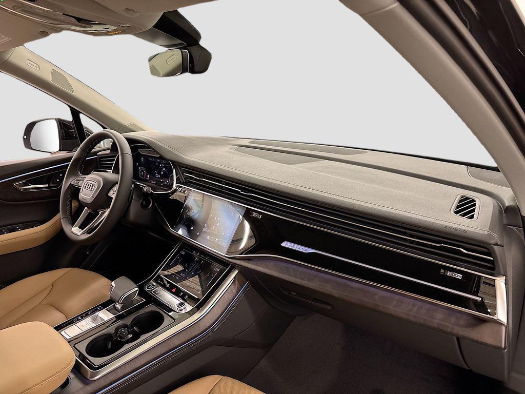 new 2025 Audi Q7 car, priced at $70,955