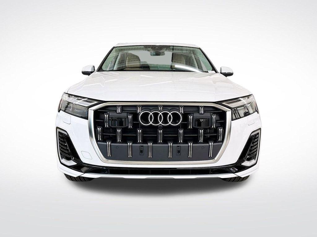new 2025 Audi Q7 car, priced at $72,005
