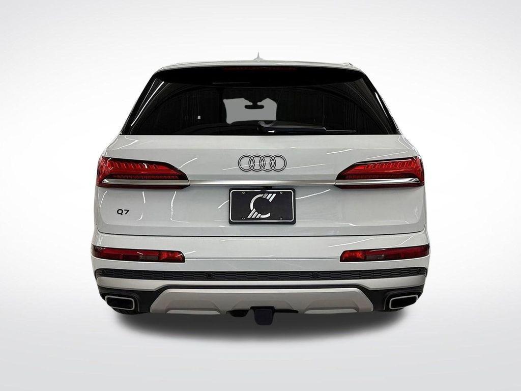new 2025 Audi Q7 car, priced at $72,005