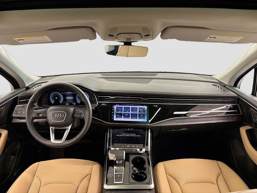 new 2025 Audi Q7 car, priced at $72,005