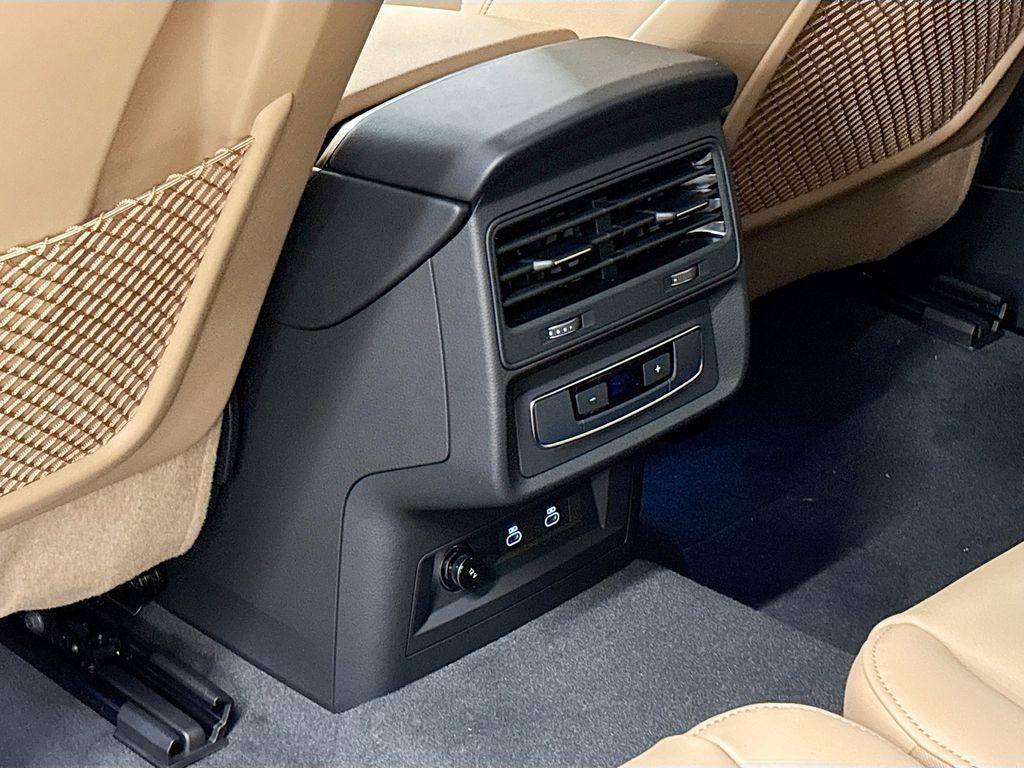 new 2026 Audi Q7 car, priced at $67,105