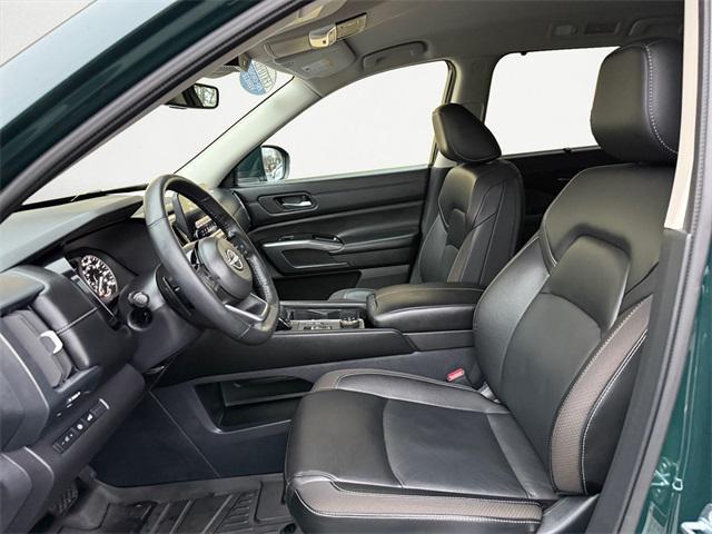 used 2024 Nissan Pathfinder car, priced at $35,887