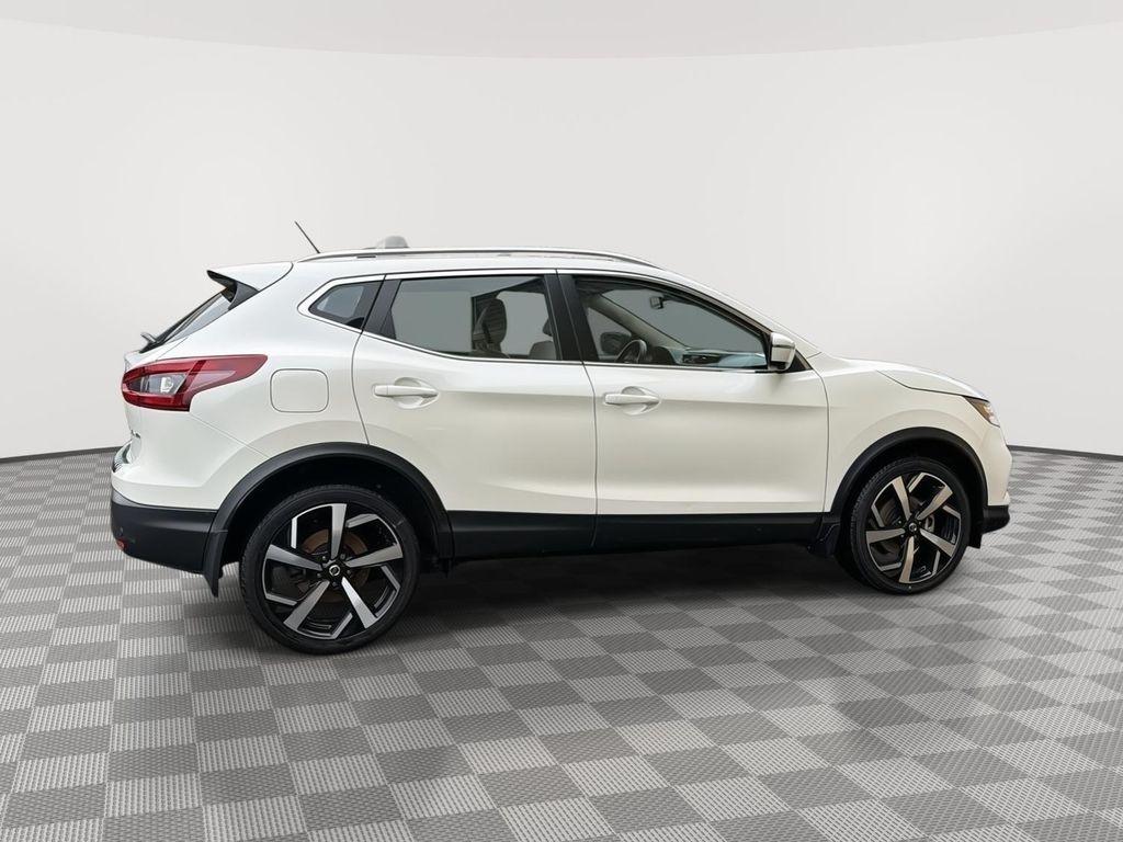 used 2022 Nissan Rogue Sport car, priced at $23,879